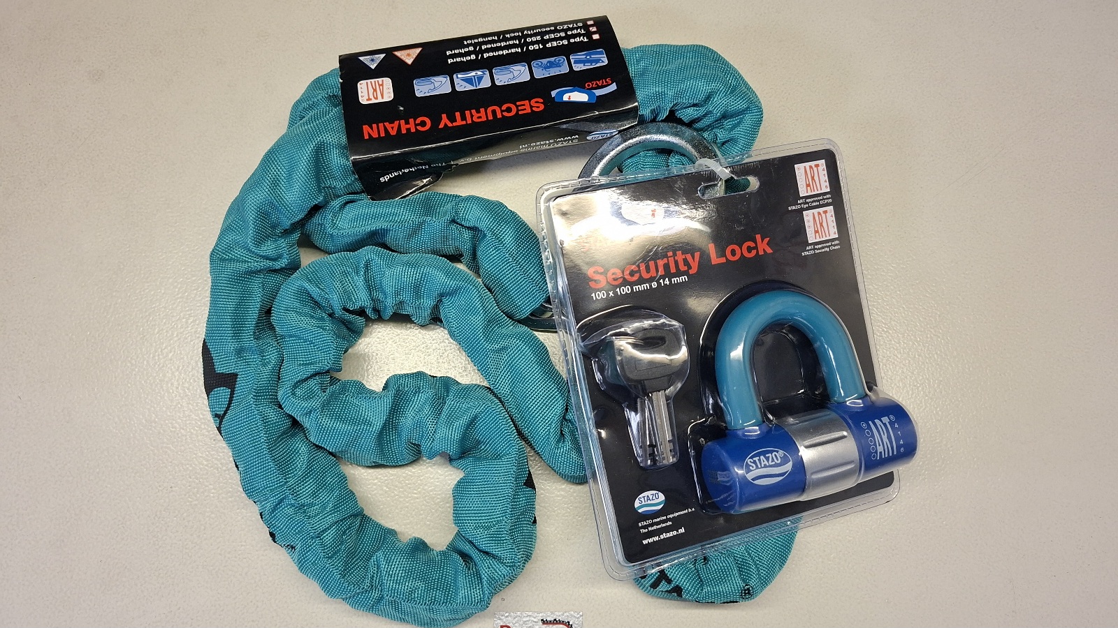 Boot en Motor sloten