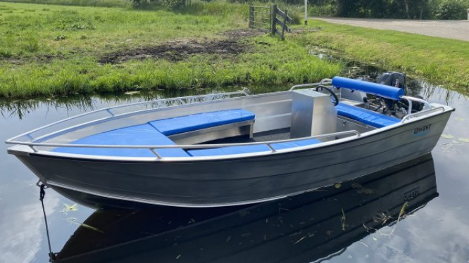 Qwest R-serie | Sloep